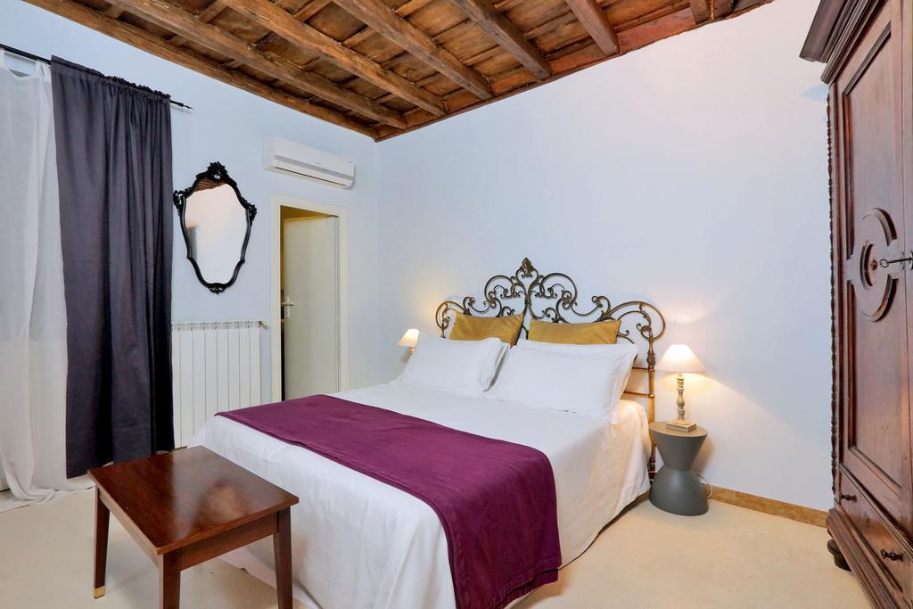 Sangallo - Residenze Romanae * Rome